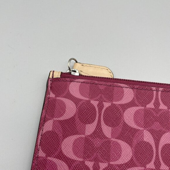 Coach F67516 Peyton Dream C Bordeaux Tech iPad Tablet Pouch Case Clutch Coquette - Picture 4 of 8